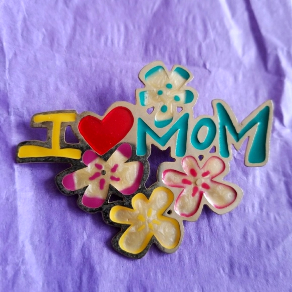 I love Mom brooch pin heart gold tone mothers day